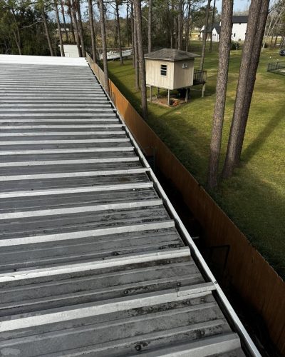 Roof Cleaning Service